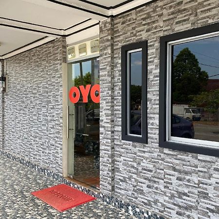 Oyo 90205 Bayu Sintok Motel Changlun Esterno foto