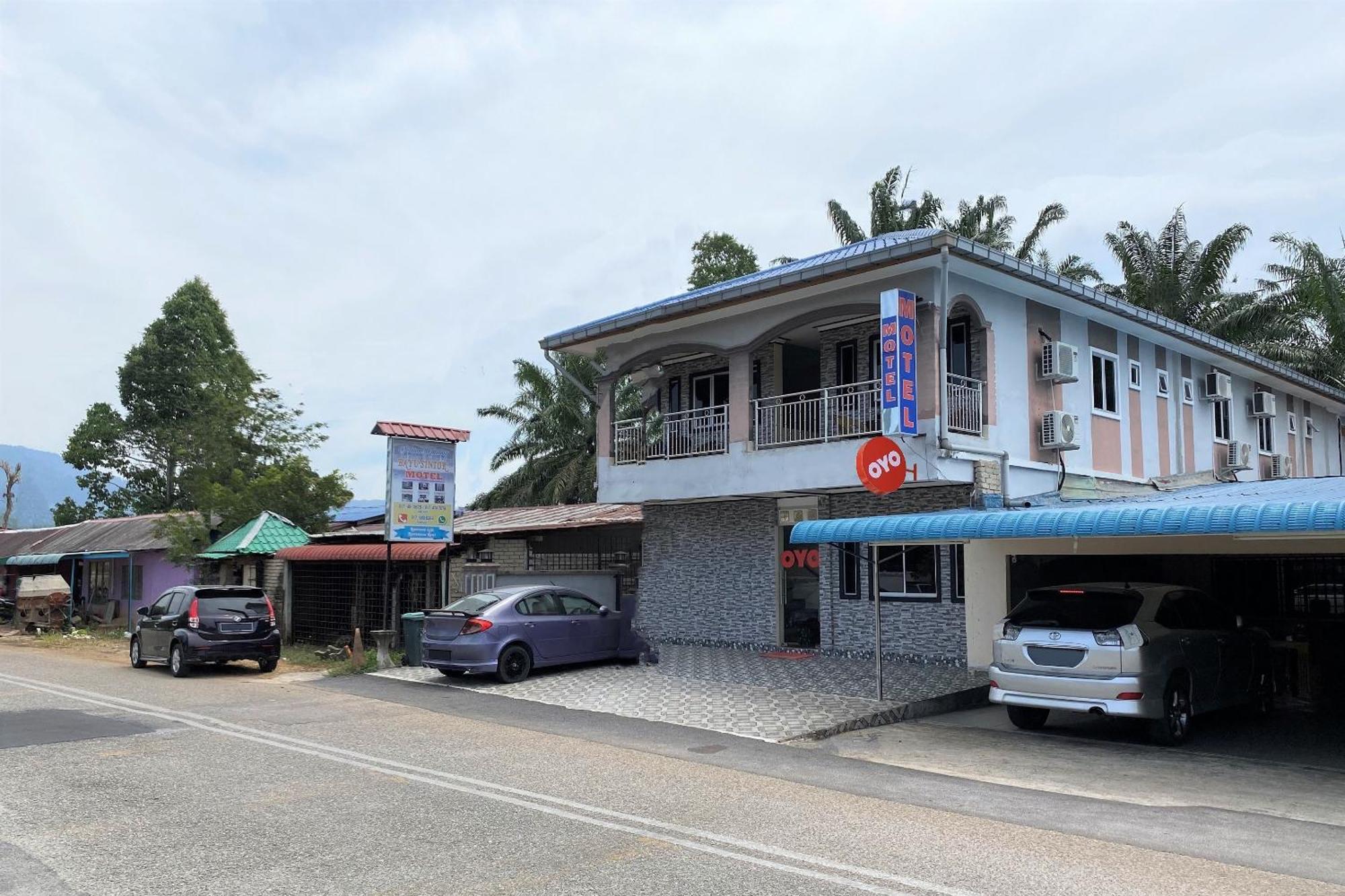 Oyo 90205 Bayu Sintok Motel Changlun Esterno foto