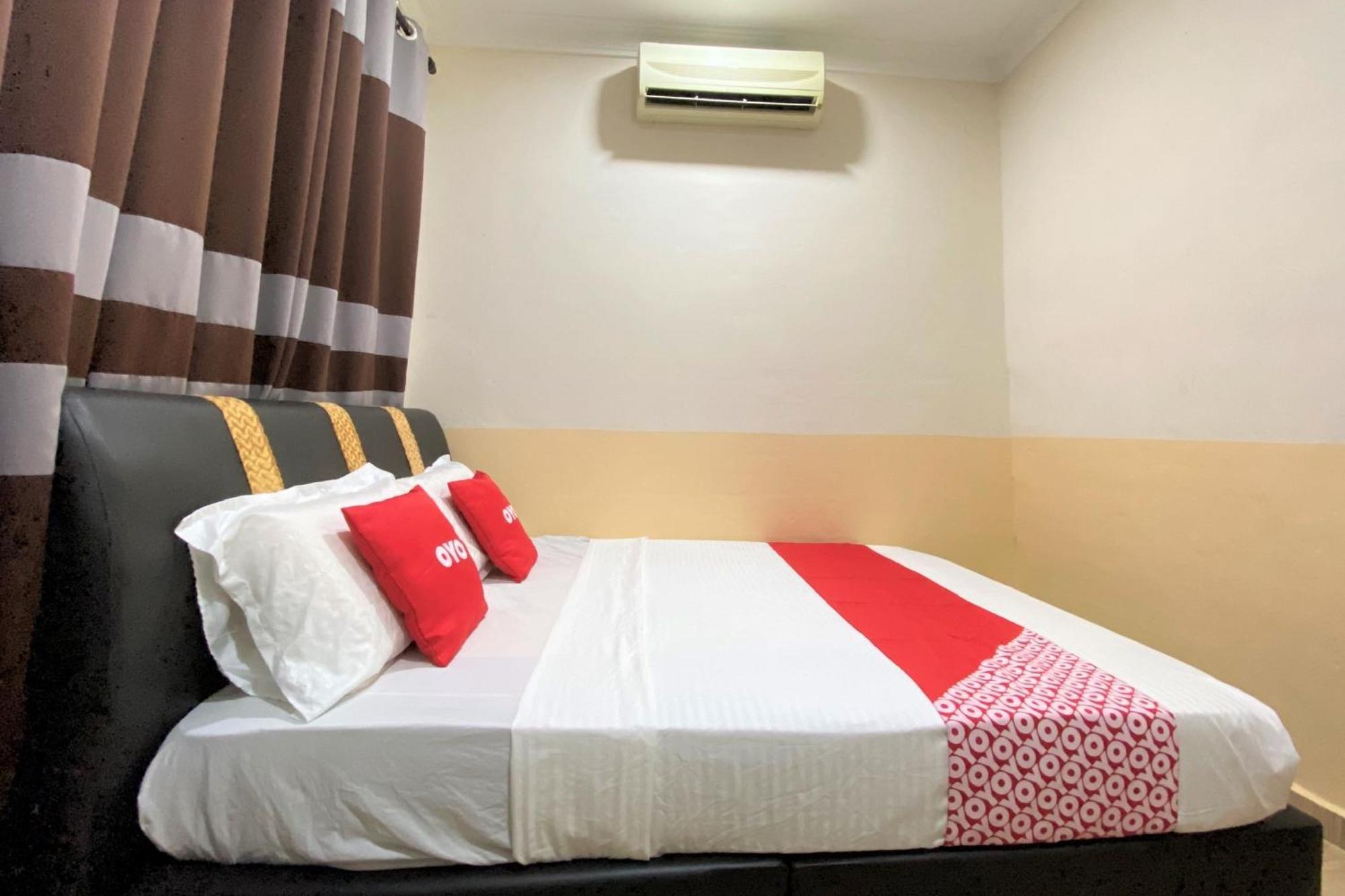 Oyo 90205 Bayu Sintok Motel Changlun Esterno foto