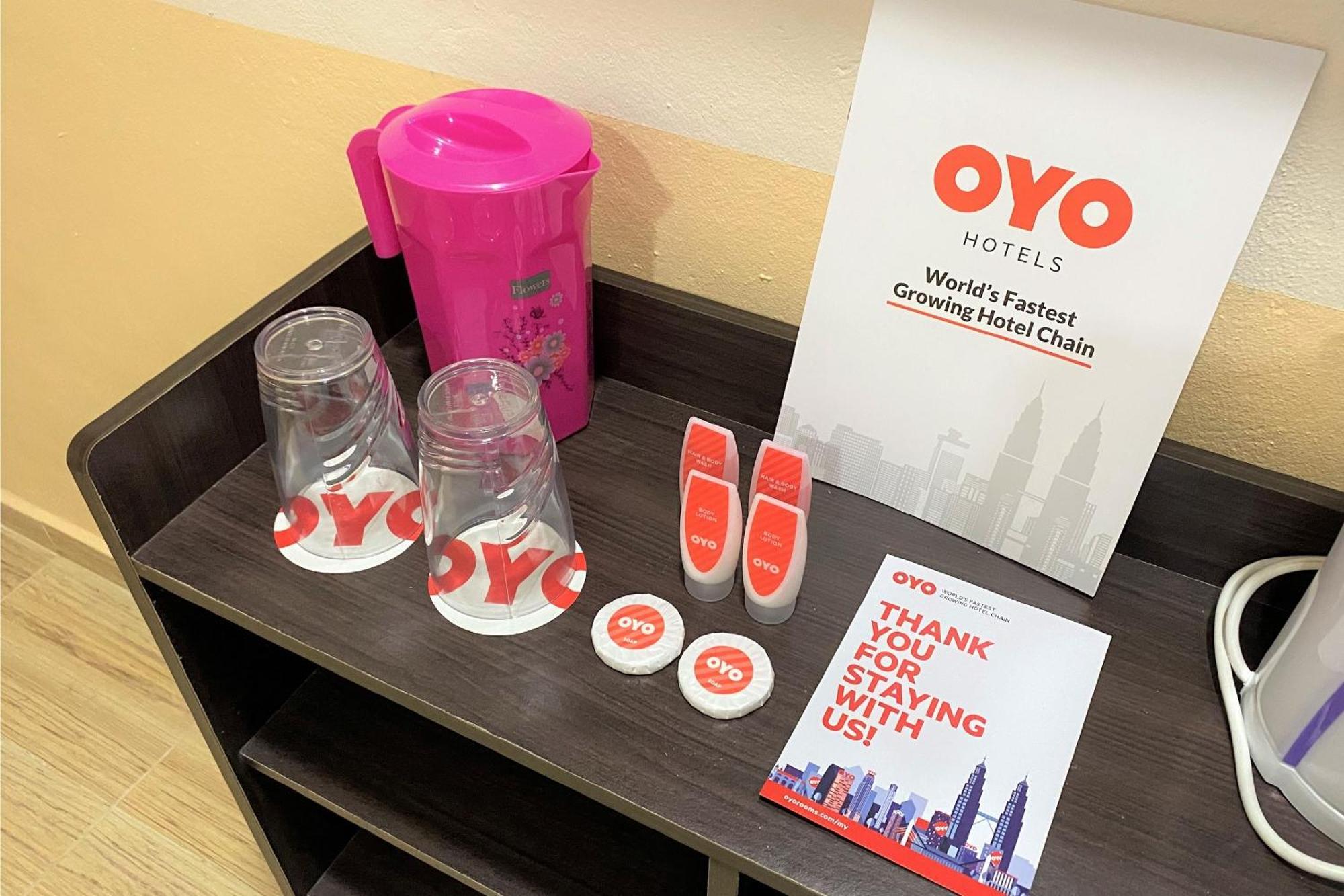 Oyo 90205 Bayu Sintok Motel Changlun Esterno foto
