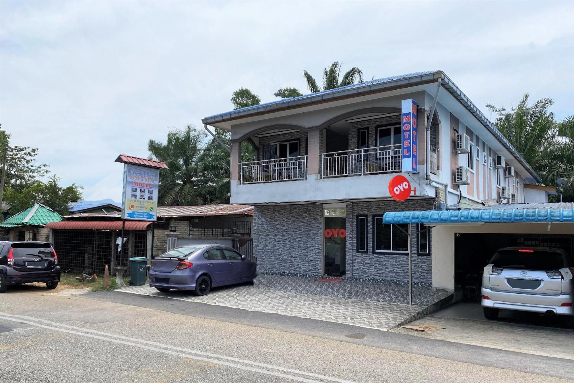Oyo 90205 Bayu Sintok Motel Changlun Esterno foto